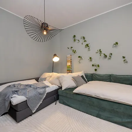 Oase Am Mauerpark - 4 Schlafzimmer - 130qm - Modern * Berlin