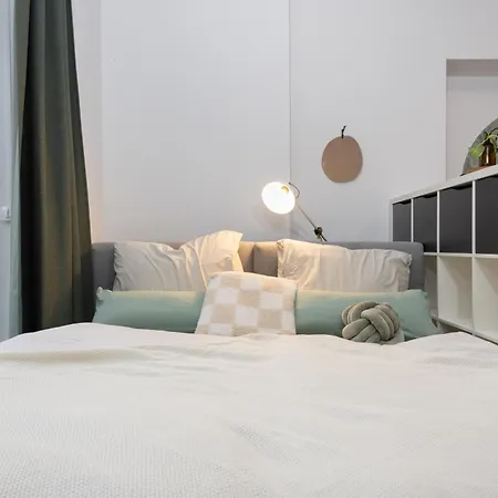 Oase Am Mauerpark - 4 Schlafzimmer - 130qm - Modern