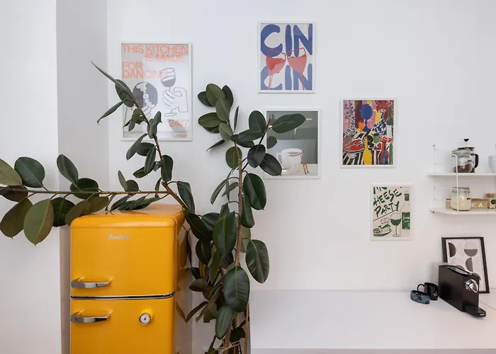 Oase Am Mauerpark - 4 Schlafzimmer - 130qm - Modern Apartament *