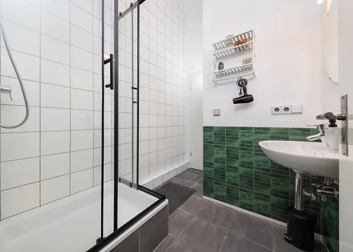 Apartman Oase Am Mauerpark - 4 Schlafzimmer - 130qm - Modern *