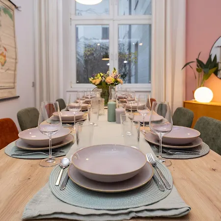 Oase Am Mauerpark - 4 Schlafzimmer - 130qm - Modern *