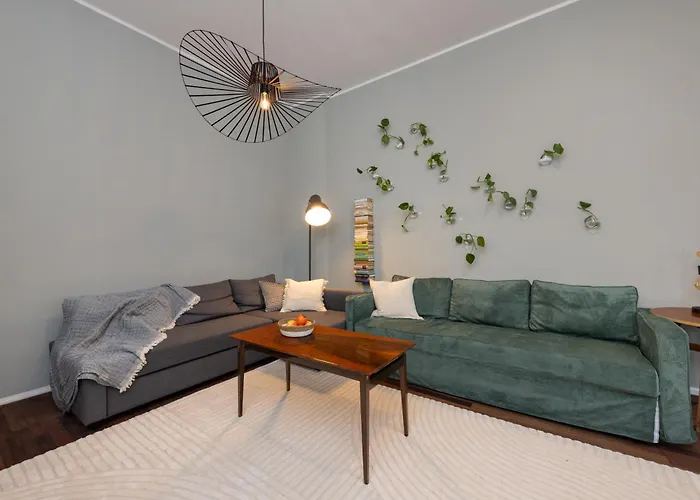 Oase Am Mauerpark - 4 Schlafzimmer - 130qm - Modern Daire Berlin